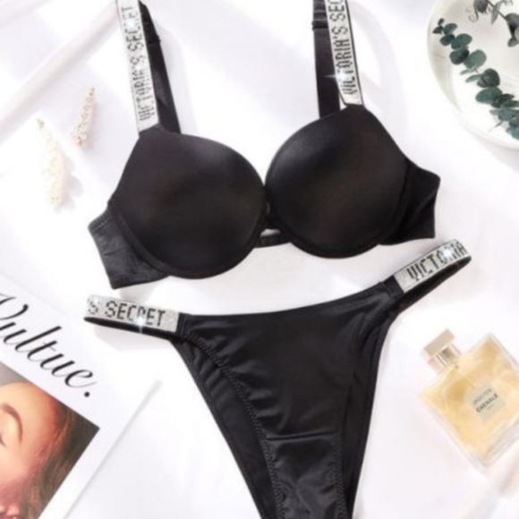 Victoria Secret Bra & Panty Set - Picture 2 of 16